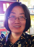 史奕 照片