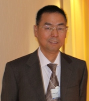沈镭 照片