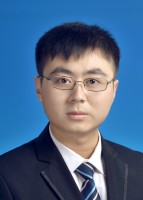 谭毅 照片