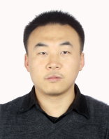 万志强 照片