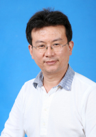 王建立 照片