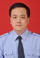 王栋 照片