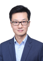 魏宇昆 照片