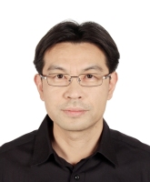 余运波 照片