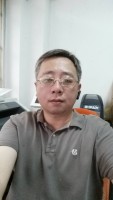 尹浩 照片