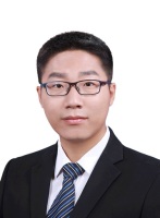 尹靖元 照片