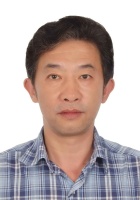 杨效东 照片