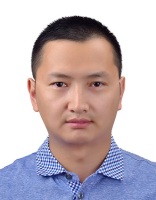 杨春雷 照片
