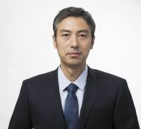 殷伯华 照片