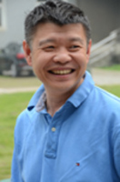 殷战 照片
