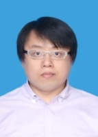 衣瑞文 照片