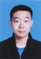 周波 照片