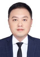 周舟 照片