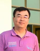 赵亚伟 照片