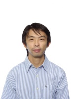 赵成 照片