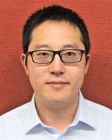 邹元春 照片