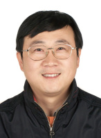 郑会龙 照片