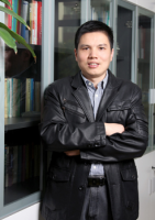 刘新华 照片