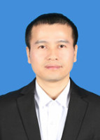 尹利华 照片