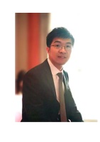 鲍习琛 照片