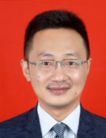 王伟 照片