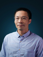 万世明 照片