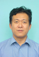 王若钉 照片