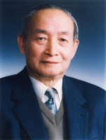 彭少逸 照片