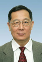 沈岩 照片