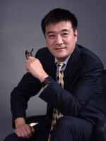 胡松年 照片