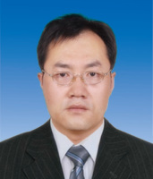 程渤 照片