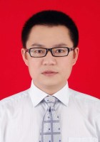 王磊 照片