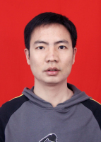 李山山 照片