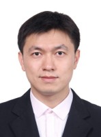 李毅 照片