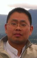 杨明浩 照片
