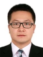 阚志鹏 照片