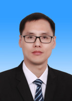 丁小华 照片
