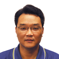 刘建华 照片
