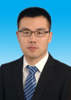 刘昊 照片