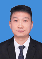 李中凯 照片