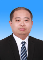李鑫 照片