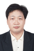 任万兴 照片