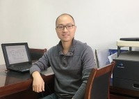 谢方伟 照片