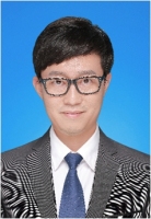 李亚龙 照片