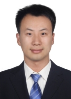 滕腾 照片