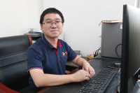 左建平 照片