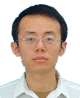 满毅 照片