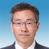 裴新梧 照片