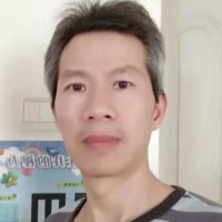 梁胜德 照片