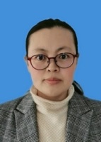 卢霞 照片
